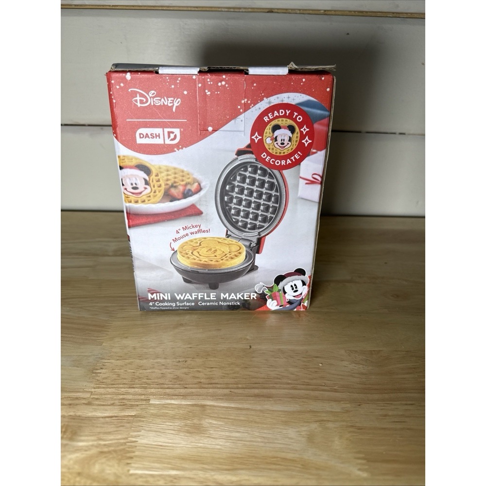 Disney Mickey Mouse With Christmas Hat Mini Waffle Maker New 4" Surface